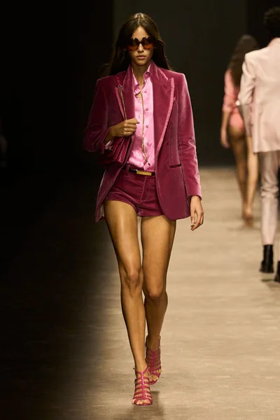 Look 31